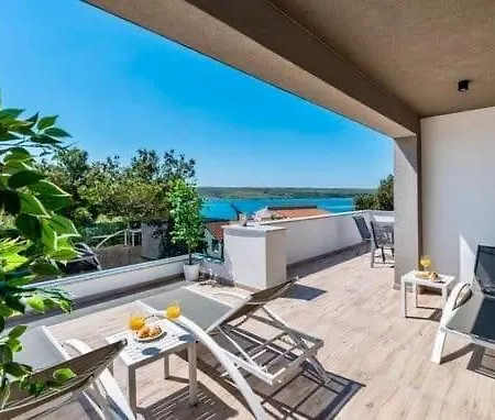 Lumine - - Zadar *